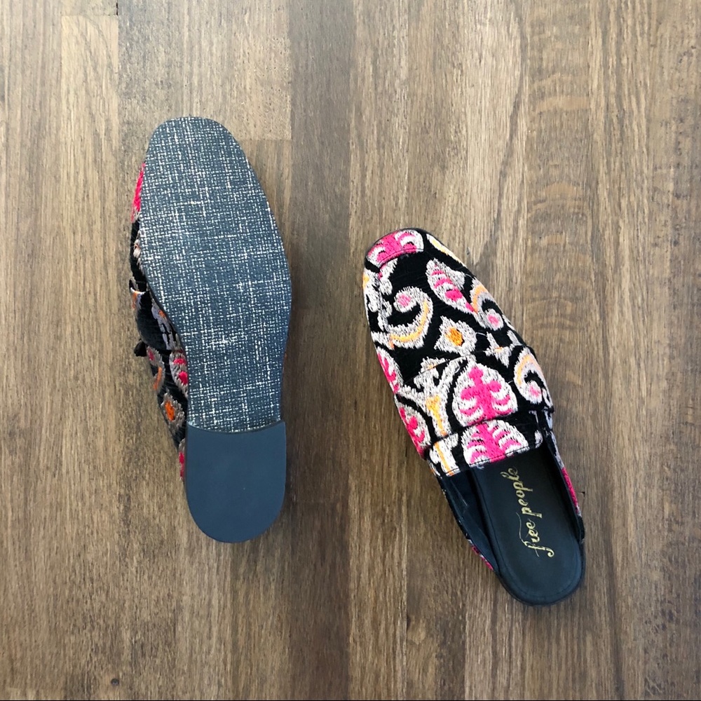 ✨ HOST PICK ✨ Free People At Ease Embroidered Mule - Picture 2 of 3